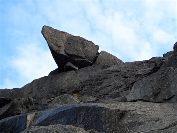 Камень-волк