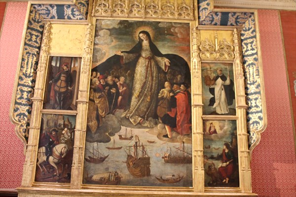 Ретабль с изображением Колумба в золотом одеянии и Карла V в. кр