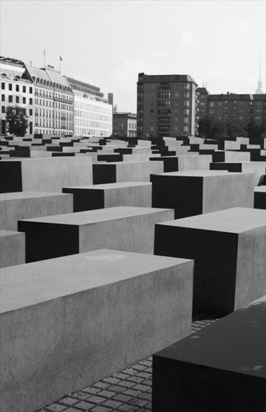 Памятник жертвам Холокоста в Берлине