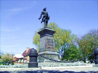Памятник-Памятник Петру I