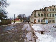 Дом купца Михаила Кузьмича Гаврилова (справа)