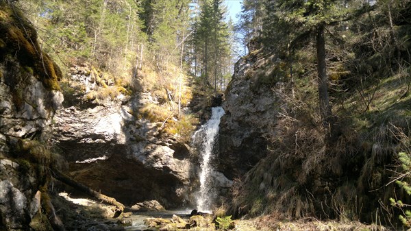 Водопад Сага