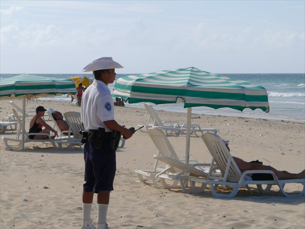 Пляжный полицейский