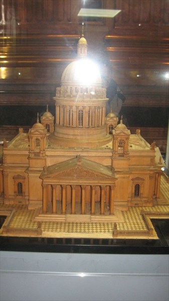 Модель Исаакиевского собора