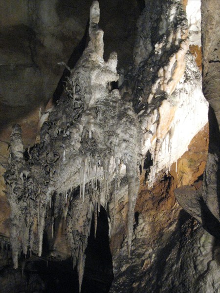 Пещеры Дженолан