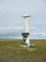Опять же традиционно - памятник Чкалову на острове Чкалова