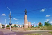 Какой-то памятник около ТК Серебряный город. Иваново. 24-08-11
