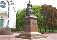 Памятник-Памятник императрице Елизавете Петровне