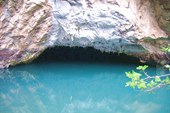 Пещера Алтынбешик, располагается в долине р. Манавгат. Апрель 09