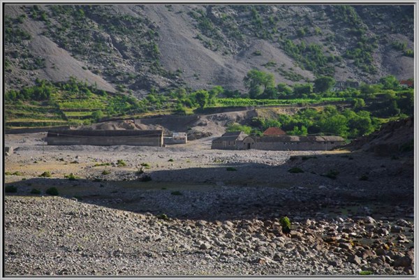 Окраины горного поселка