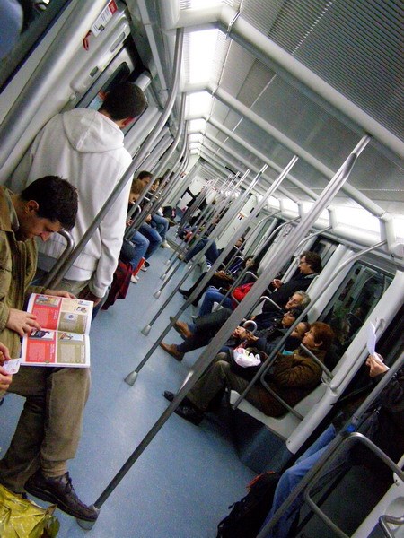 Длинный-длинный вагон метро