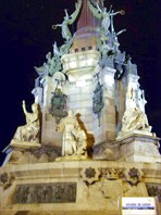 Основание статуи Колумба.