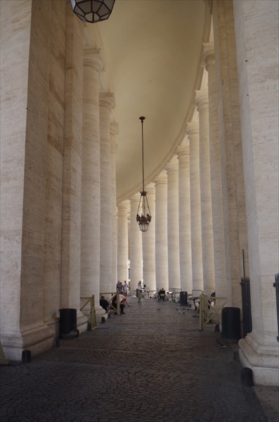 Колоннада площади Святого Петра