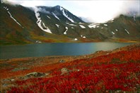 Озеро в верховьях Хадаты-Ямало-Ненецкий автономный округ