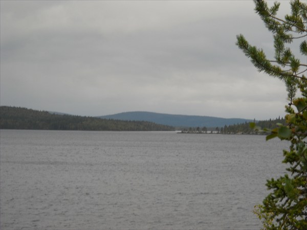 Озеро Ловно