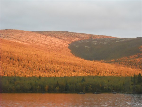 Озеро Ловно