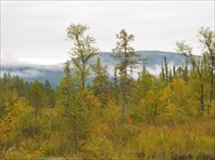 До озера близко