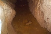 скелет в подземном озере