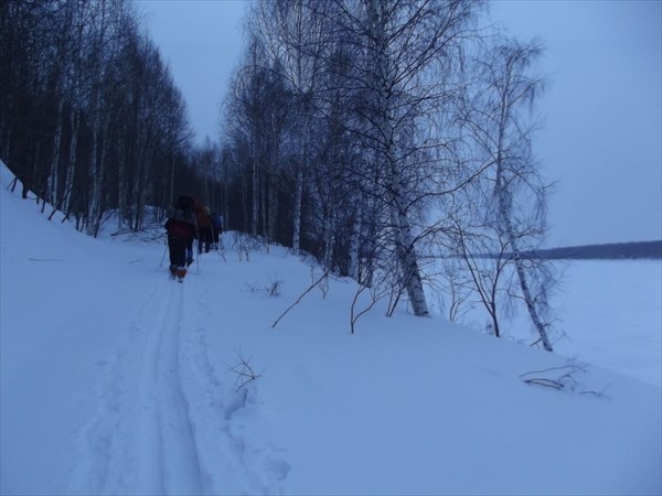 Дорога параллельно Томи