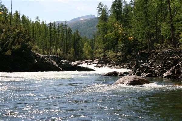 Фото 40. Вид из улова на порог «Козерог» («Зигзаг»)