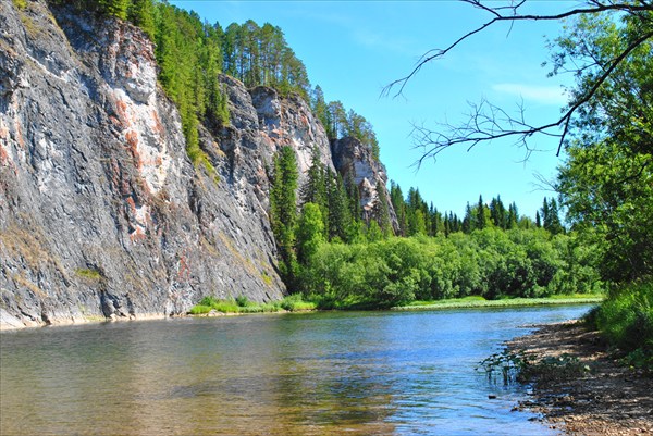 Камень Говорливый на р. Вишера