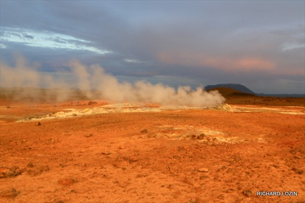 Серные поля - зона геотермической активности Namafjall. Исландия