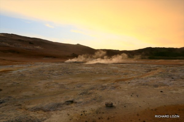 Серные поля - зона геотермической активности Namafjall. Исландия