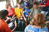 Фото 75. «Тетя завхоз, дай пожрать чего-нибудь !!!»