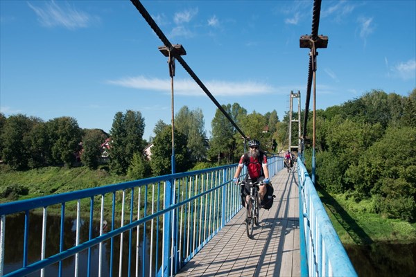 Пешеходный мост над р.Волга в г.Зубцов