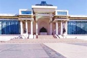 Улан-Батор, Дворец правительства