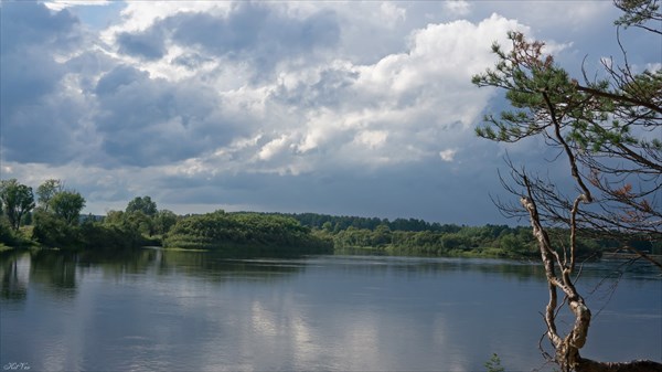 Вечерняя гроза. Остров Рыбинский