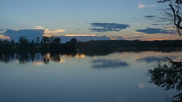 Вечер на острове Рыбинский