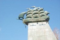 0-Памятник первым корабелам