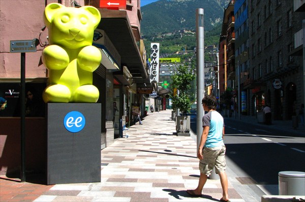 Андорра-ла-Велья. "Мишка"- ориентир