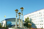 Золотые лотосы у администрации республики