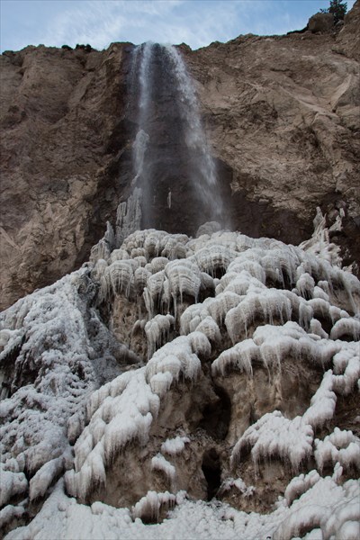 Водопад Азау  и ледяные пагоды
