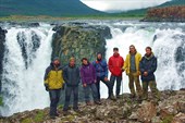 Группа на большом водопаде Иркингды
