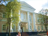 Вход в здание-Дом вице-губернатора Максимовича