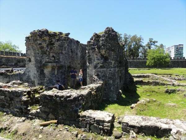 Крепость Гонио, остатки здания