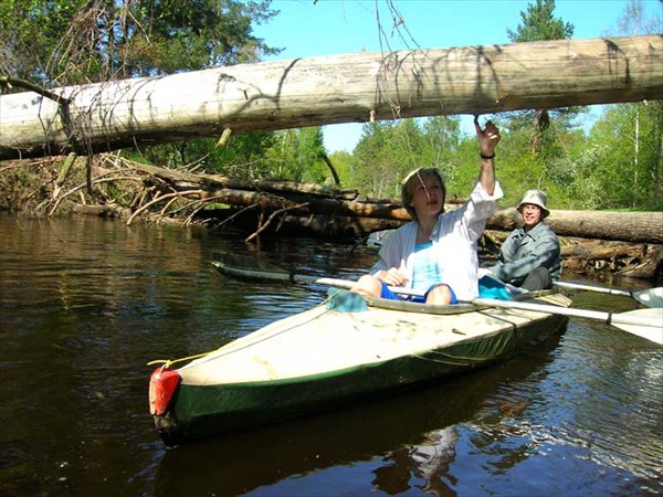 на фото: Река Гусь. Май, 2008. Очередные проблемы. 