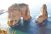 Pigeon Rocks - вид с набережной Бейрута