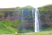 Водопад Сельяландсфосс (Seljalandsfoss)