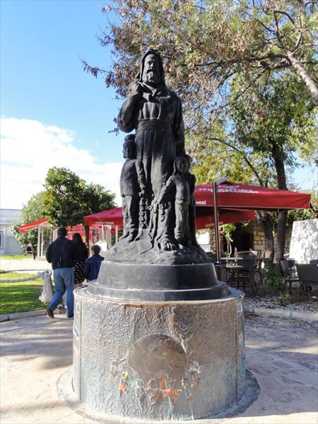 Памятник Санта-Клаусу