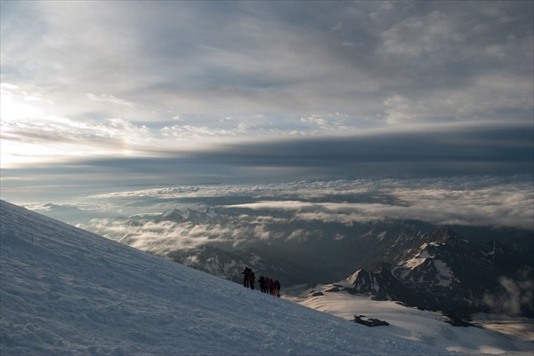 Восхождение. Вид на Кавказ с высоты 5000 метров