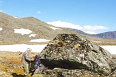 Перекус у камня