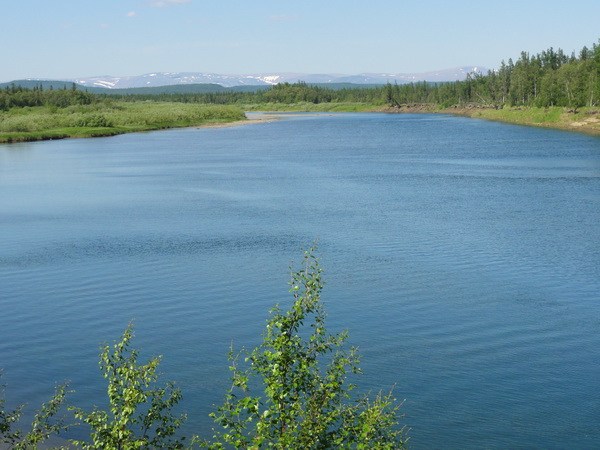 Тань-Ю с крутого берега.