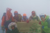 На вершине Ключевской - видимости просто нет