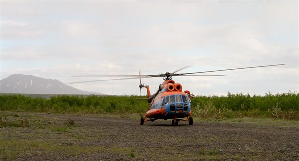 Вертолетная площадка Средние Пахачи и железная птица Корякского