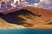 Озеро Яшилькуль . Восточный Памир.