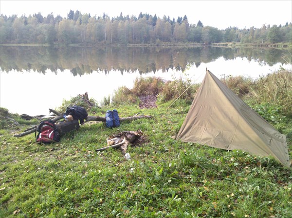 на фото: Место ночевки